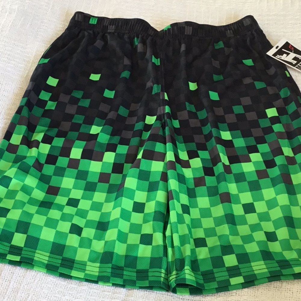 NWT Boys size L 14-16 shorts